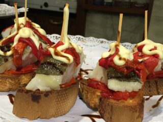 La gastronomía madrileña: un festín de sabores en restaurantes y bares